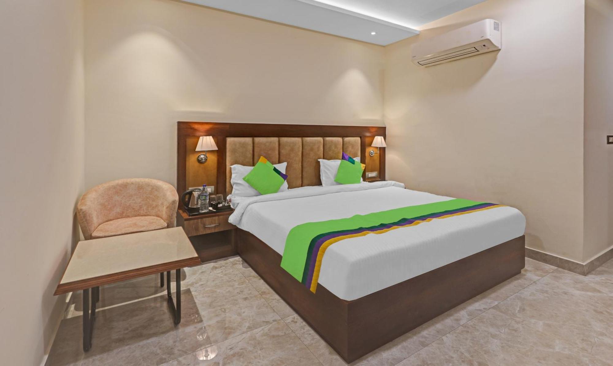 Hotel Treebo Heaven Grand Lucknow