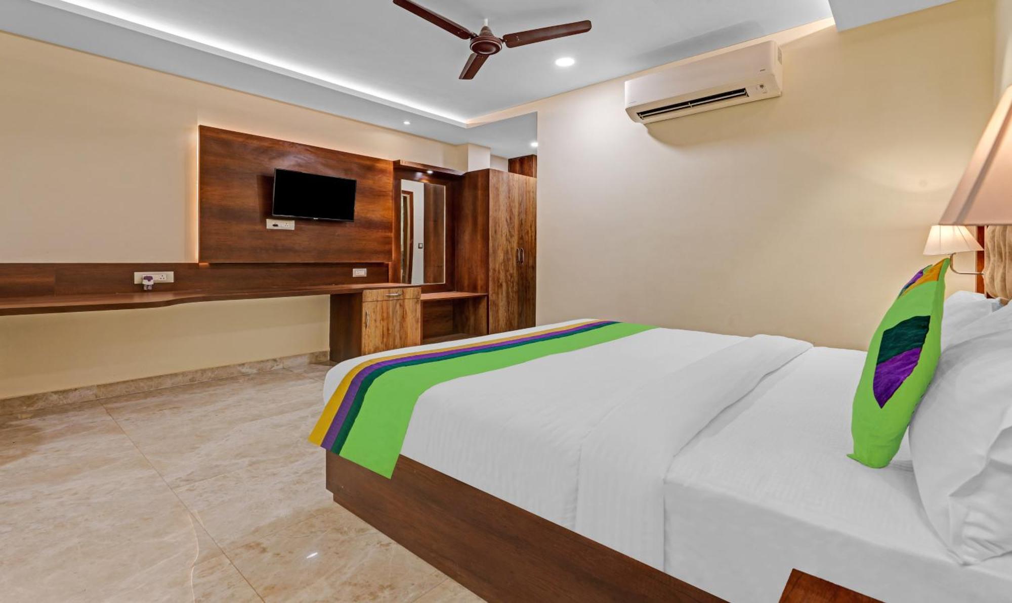 Treebo Heaven Grand Hotel 3*